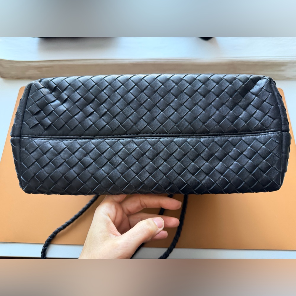Quince Italian Leather Handwoven Satchel in black - Picture 4 of 16